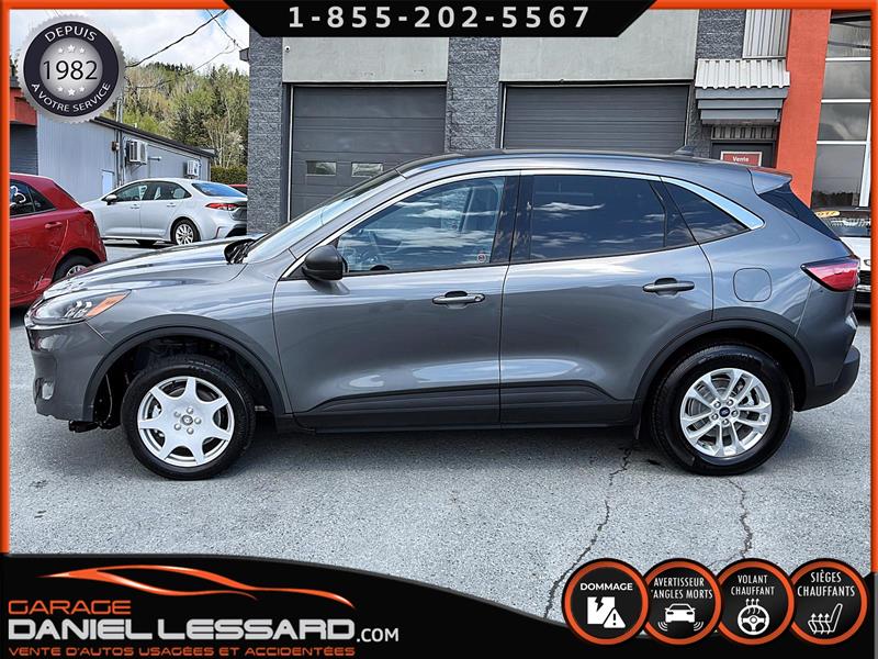 2022
Ford
Escape