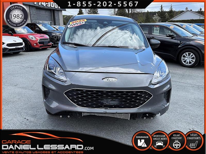 2022
Ford
Escape