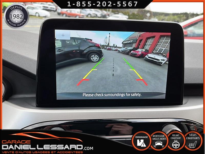 2022
Ford
Escape