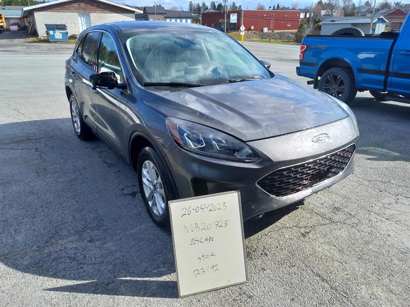 2022
Ford
Escape