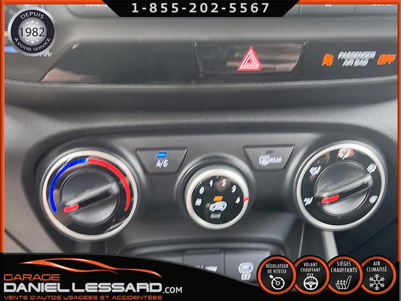 2023
Hyundai
Elantra